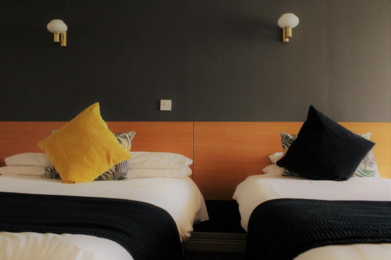 The Town & Country Lodge Dundry Ngoại thất bức ảnh
