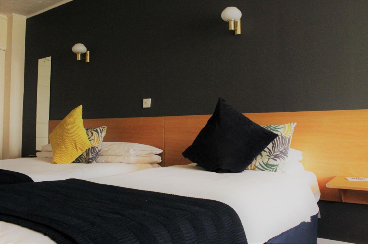 The Town & Country Lodge Dundry Ngoại thất bức ảnh