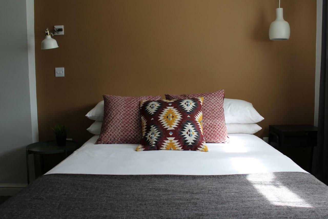 The Town & Country Lodge Dundry Ngoại thất bức ảnh